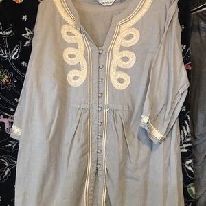 Woman’s pull over shirt